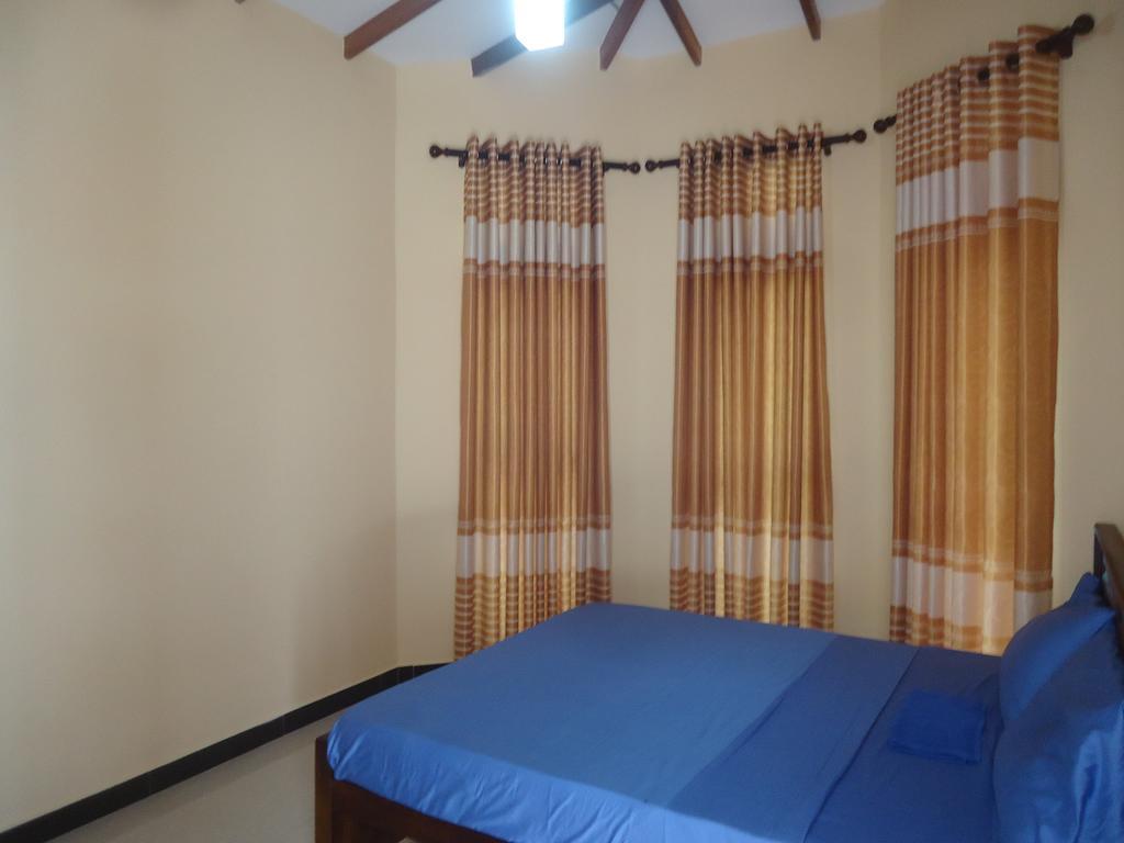 Amawin Resort Hambantota Exterior photo