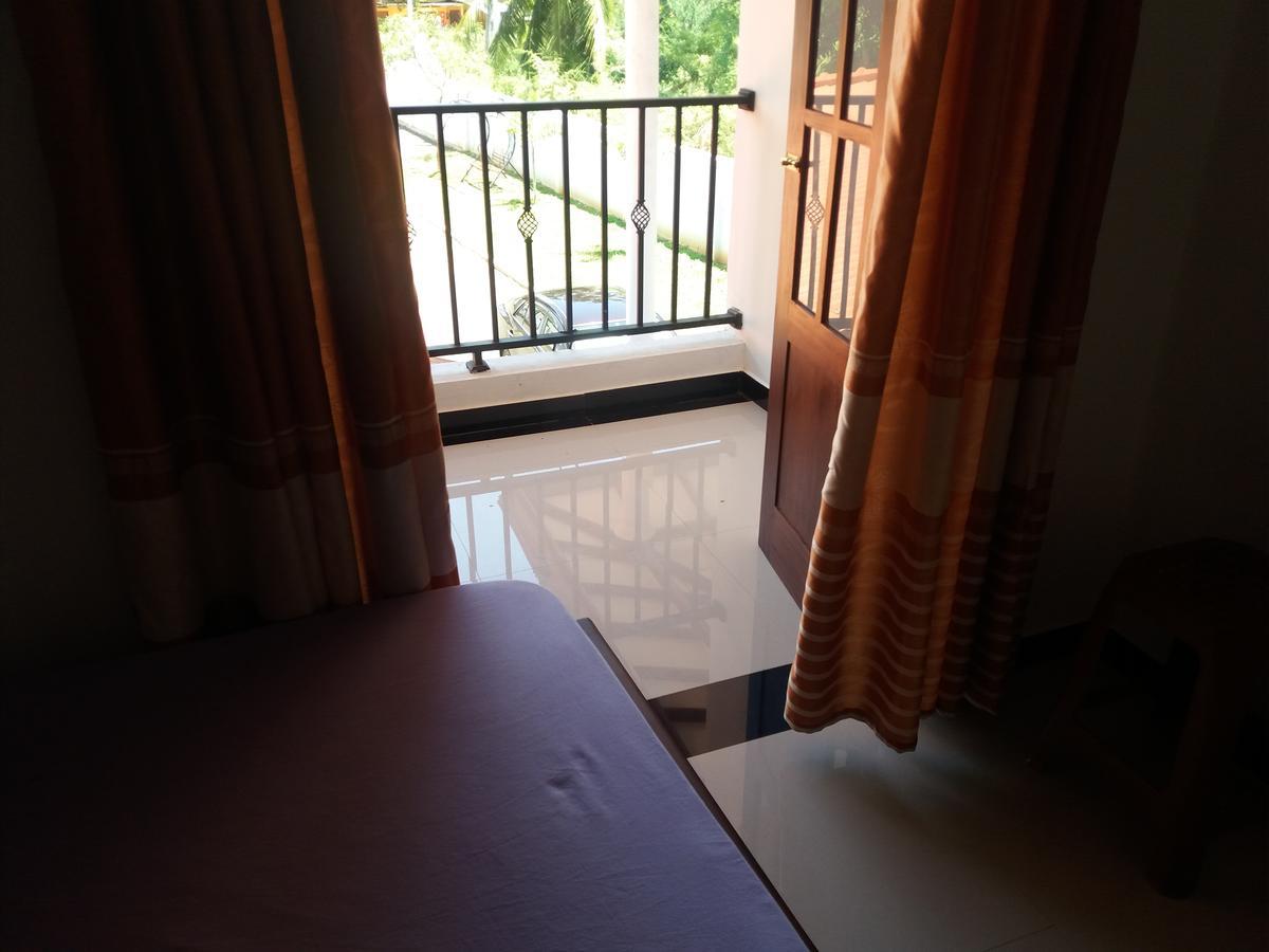 Amawin Resort Hambantota Exterior photo